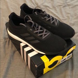 adidas Response Boost - New in Box